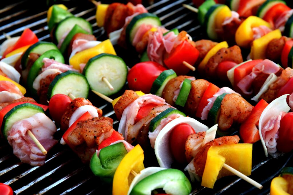 grilling recipes that rock, colorful kabobs on the grill
