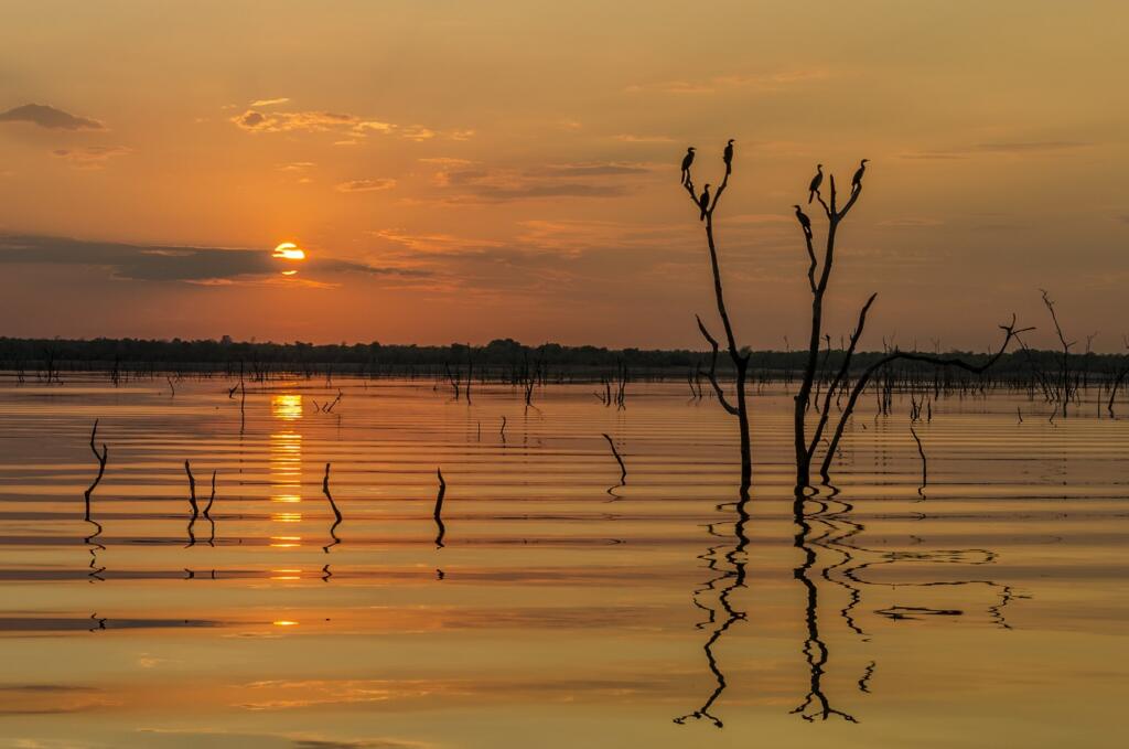 lake kariba, Coucher de soleil au Zimbabwe