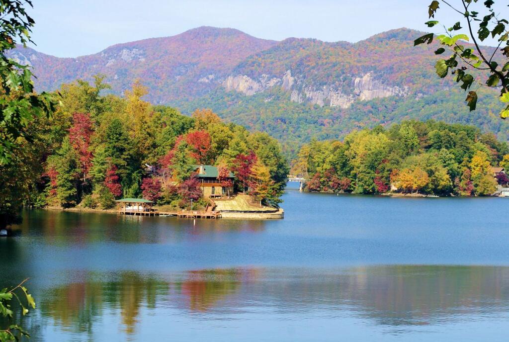 asheville north carolina lake