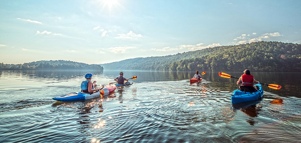 People kayaking on Lake Hamilton