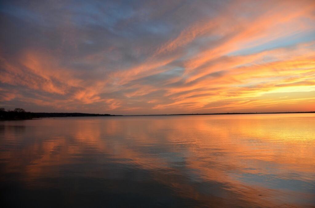 Serene sunrise over Joe Pool Lake