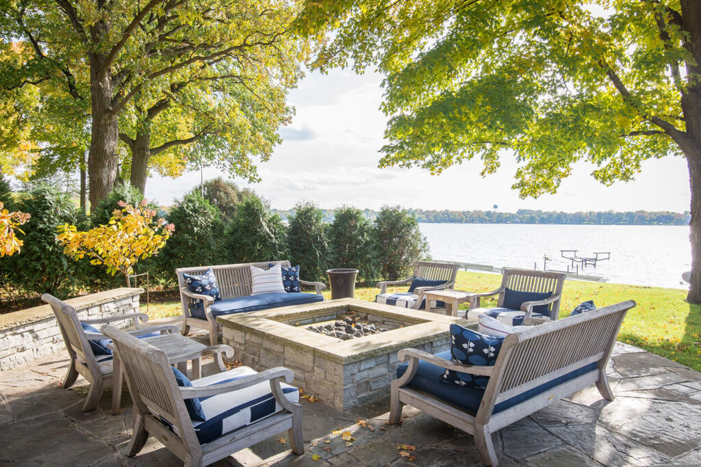 navy and white coastal theme - outdoor furniture decor inspiration lake house