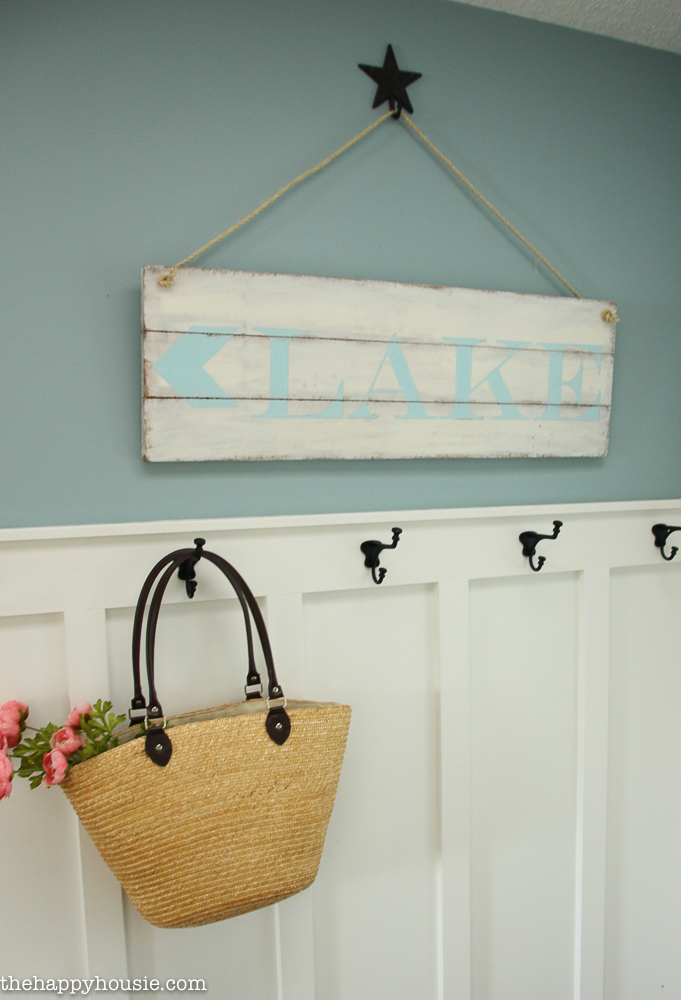 5 DIY Lake House Signs Project