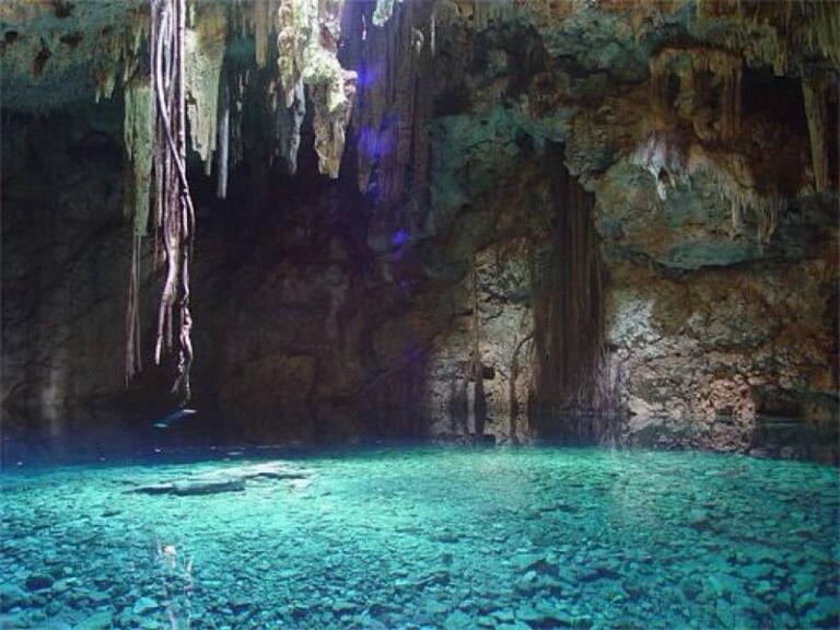 The World's Smallest and Largest Underground Lakes