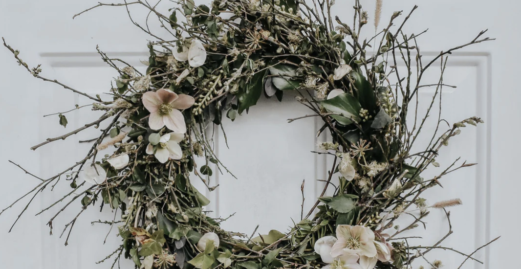 Spring is in the Air: Decorate with Foraged Wreaths!